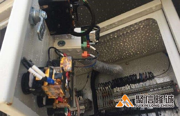 開關柜二次室除濕案例